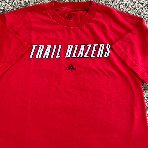 Red Portland Trail Blazers Adidas T shirt- Adult Medium - Picture 2 of 5